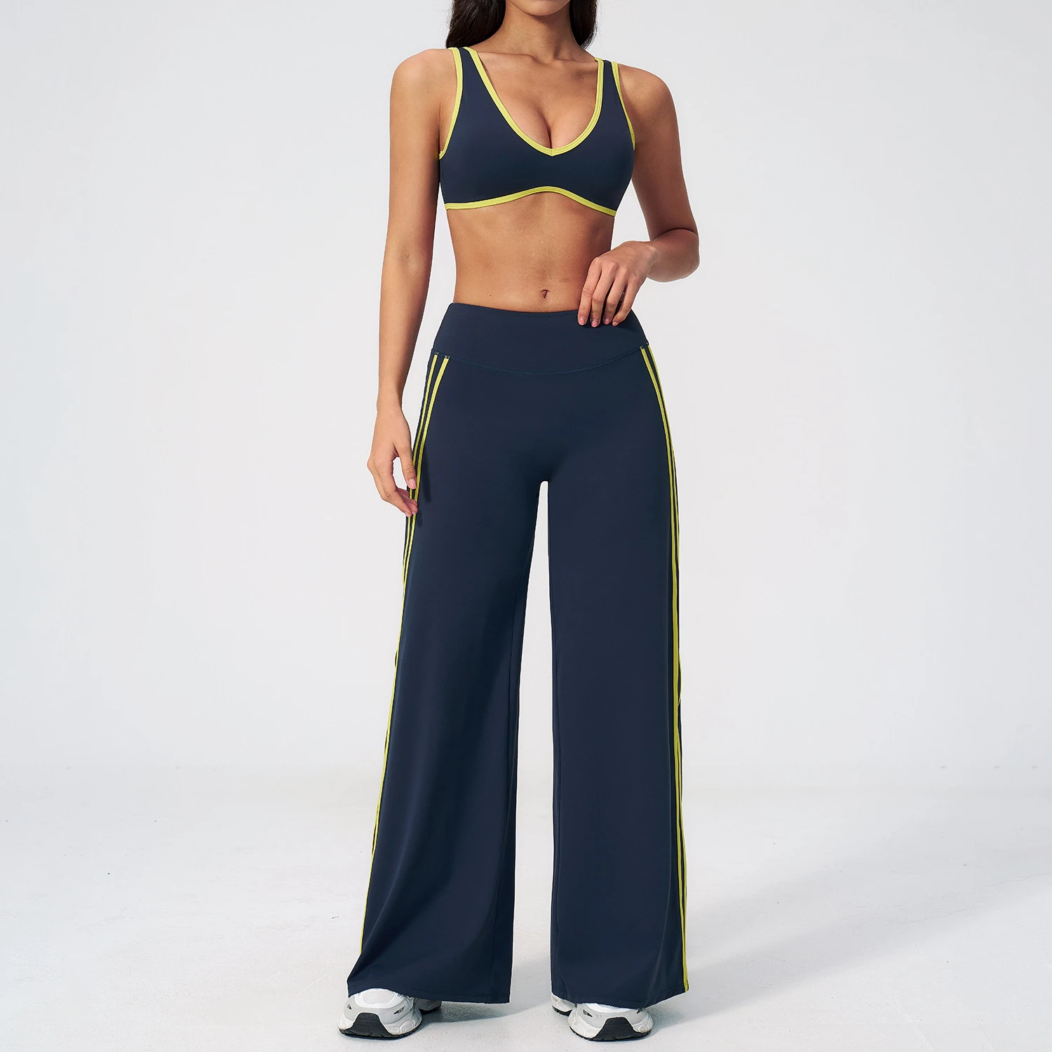 Wholesale Women's Gym Clothes, Workout Clothes Wholesale, Gym Clothes Manufacturer